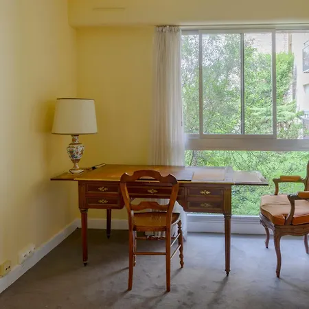 Apartment St Germain Vaneau Paris